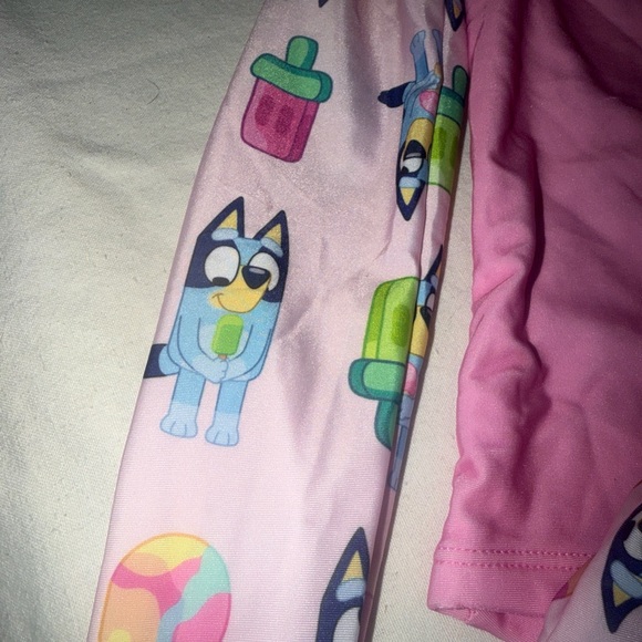 Bluey Kids Rashguard Set - Pink - Picture 4 of 4